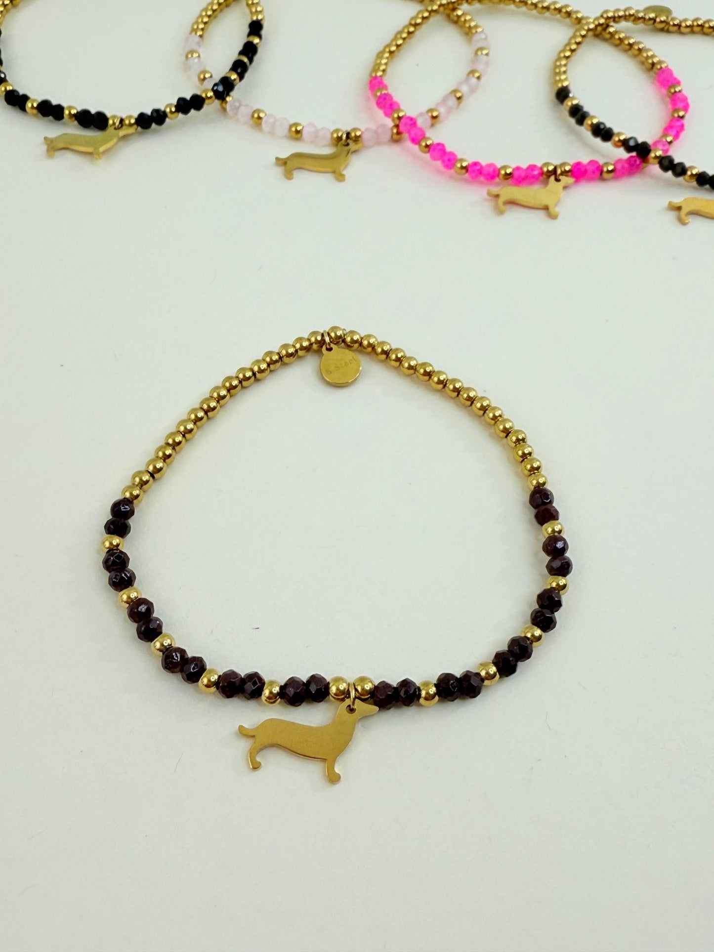 Perlenarmband Dackel Liebe - Stainless Steel - Armband mit Perlen und Dackel Anhänger - Lucky Dog Shop