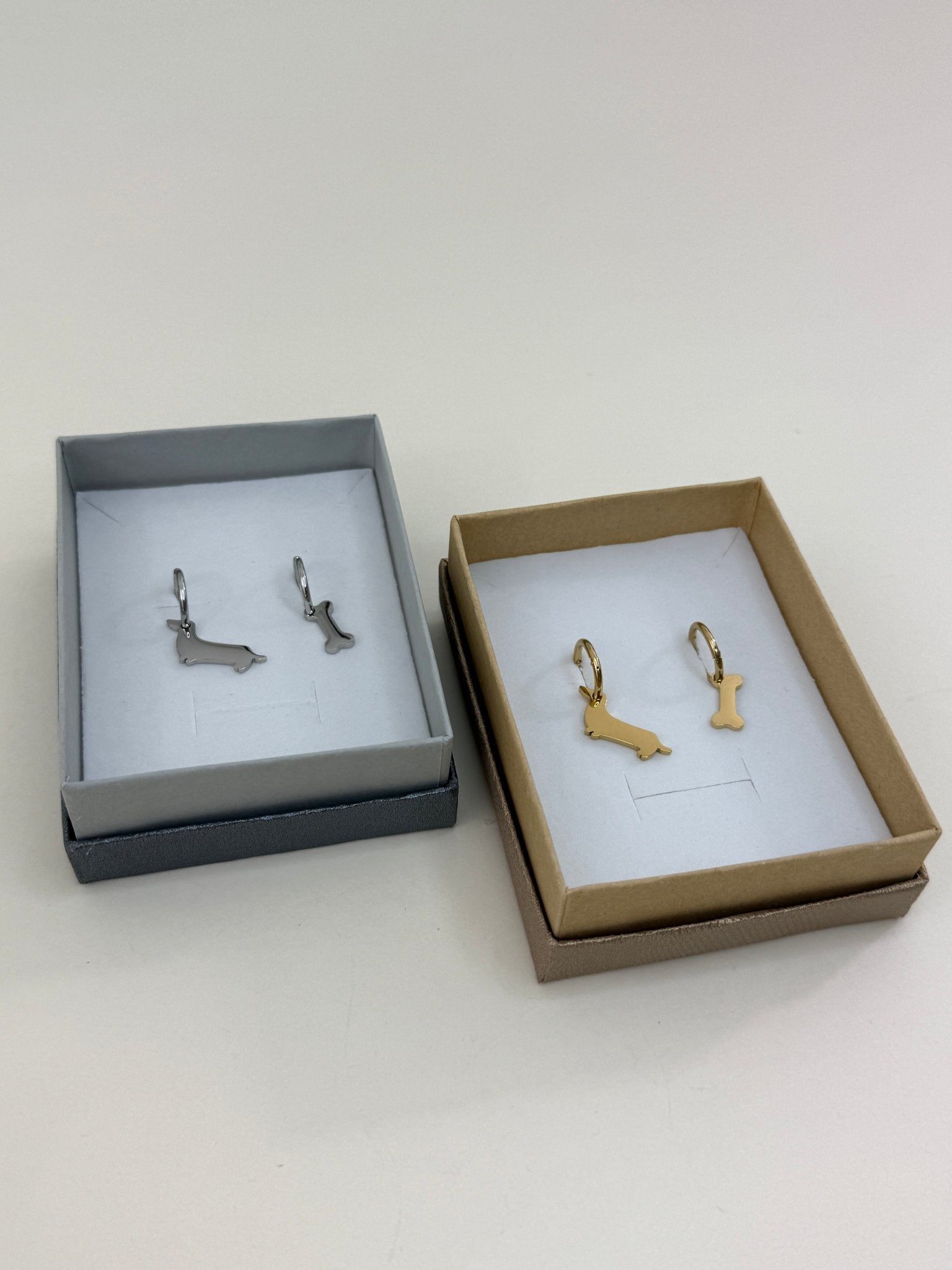 Ohrringe Dackel - Creolen mit Dackel und Knochen Anhänger - Lucky Dog Shop