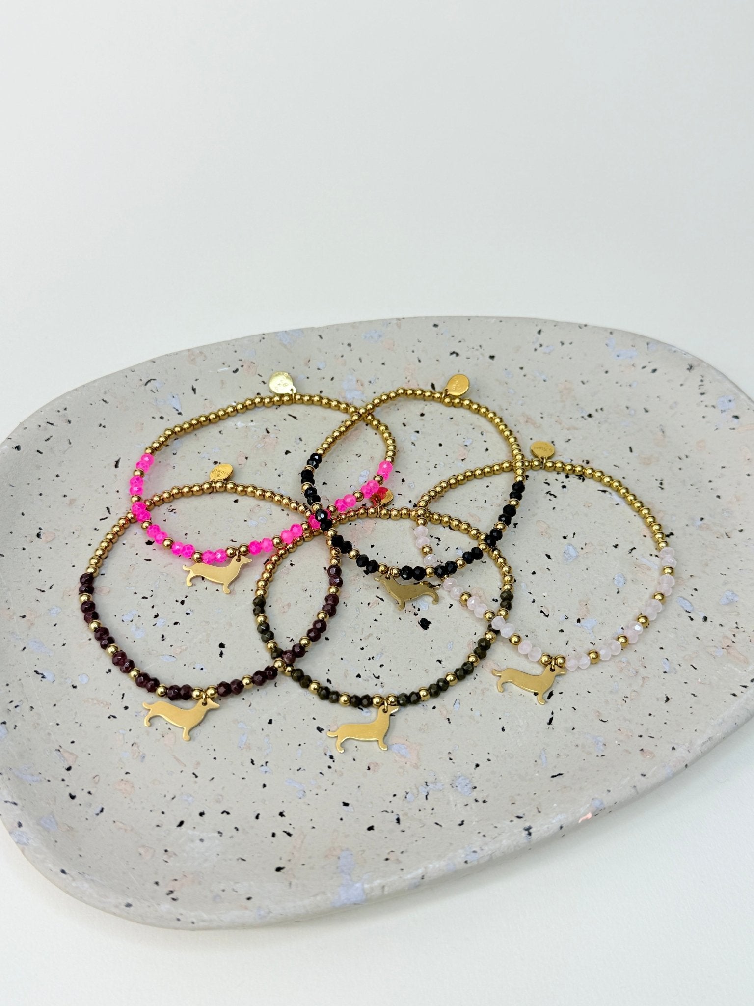 Perlenarmband Dackel Liebe - Stainless Steel - Armband mit Perlen und Dackel Anhänger - Lucky Dog Shop